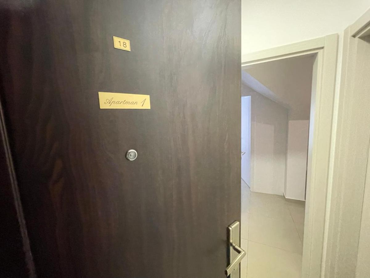 Apartman 1 Lägenhet Sremska Mitrovica Exteriör bild